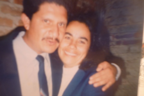 Archivo:Rev. Raúl Ramírez y su esposa.jpg