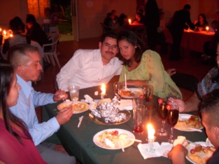 Archivo:Cena de matrimonios. Fernando y Nayeli.jpg