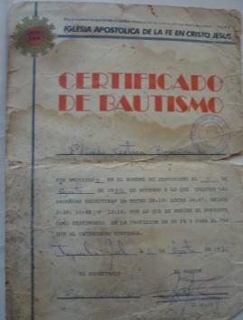Archivo:Certificado de 1er bautismo en templo.jpg