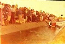Archivo:Foto3 primeros bautismos de la iglesia.jpg