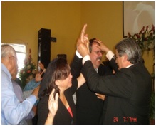 Archivo:Ceremonia de ordenacion al ministerio del hermano Alvaro Garza.jpg