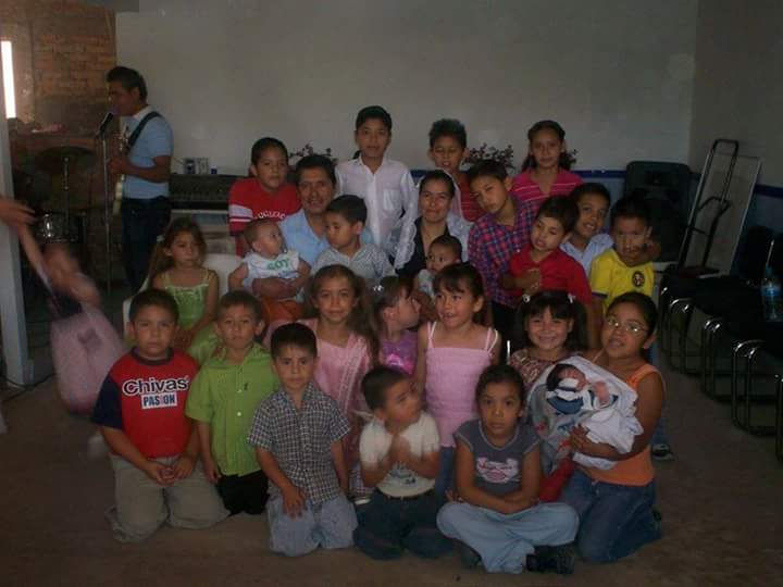 Archivo:Niños 2a Aguascalientes 2009.jpg