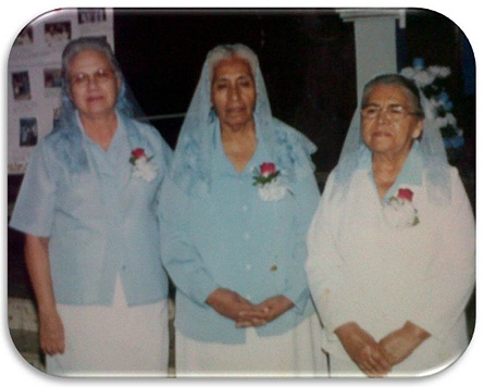 Celebración por lo 36 años de la fraternidad de Dorcas, Hna. Lucía, Hna. Luz, Hna. Elisa Luz