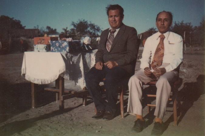 Archivo:Jose Santos Perez y Gustavo Hernandez Sosa 1975.jpg