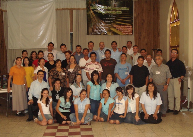 Participantes de un Encuentro celebrado en el 2007