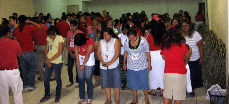 Archivo:Un encuentro en la 1ª iglesia de Matamoros (2011).jpg