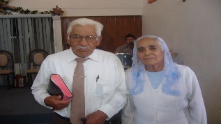 Archivo:Pastor Eduardo Rivera y su esposa.jpg