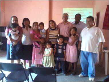 Archivo:Congregación de la IAFCJ de Acatlán de Osorio, Puebla, año 2013-2.jpg