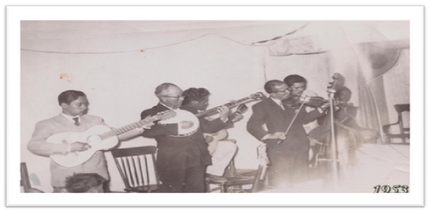 Archivo:MUSICOS DE TIJUANA APOYANDO ESTA IGLESIA..jpg