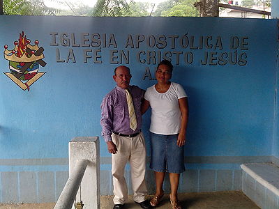 Pastor Marcelino Jara y Esposa