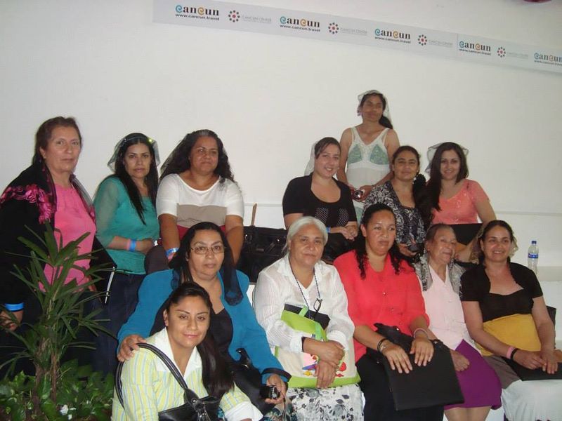 Archivo:Damas en CLAI Cancún 2013.jpg