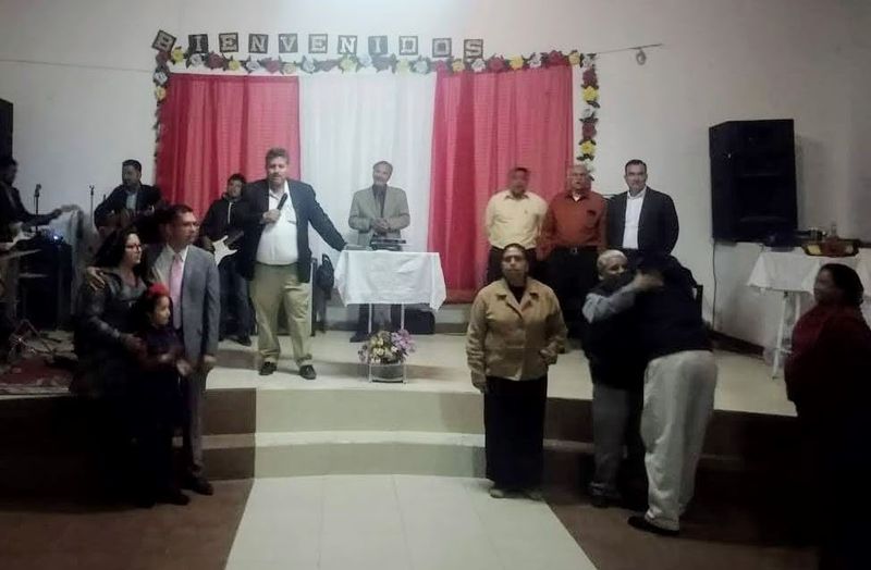 Archivo:Rev. Luis Manuel Renteria Castillo recibe la 11a. IAFCJ de Durango.jpg