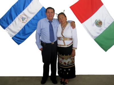 Pastor Actual Juan Bautista Dávila y Esposa