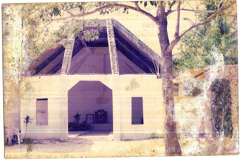Archivo:Iglesia1995.JPG