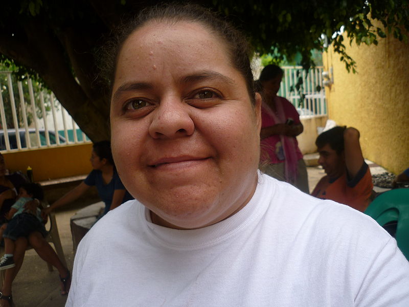 Archivo:Abigail González, fue de gran ayuda como maestra en la escuela de verano, 7-08-2010.JPG