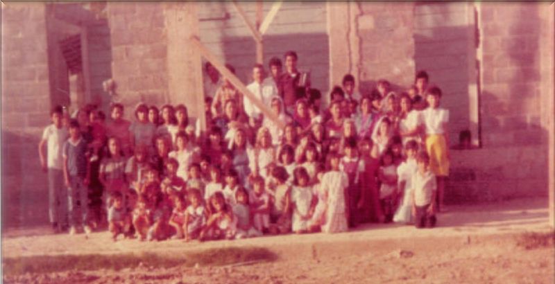 Archivo:Foto de la congregacion en 1984.jpg