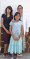 Hna. Mayra Montiel con sus hijas Karen y Jocelyn.jpg