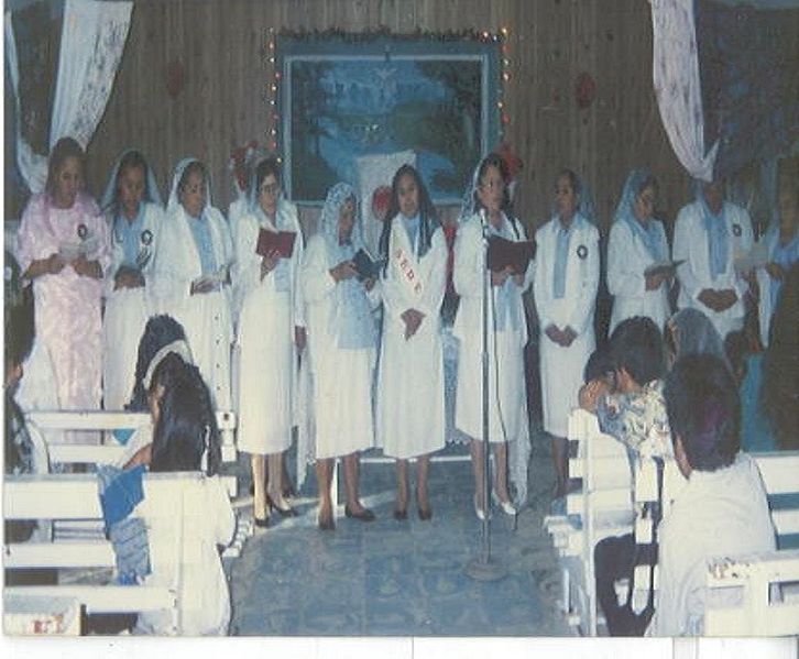 Archivo:Fraternidad de Señoras “Dorcas” en los años 90’s..jpg