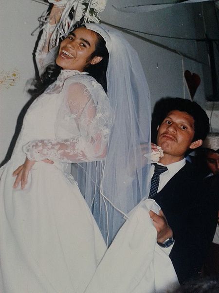 Archivo:En su boda Hna. Chuyita y su espos Rev. Raúl Ramírez G.jpg
