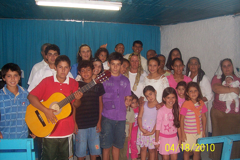 Archivo:Loa niños en Santana do Livramento, marzo de 2010.jpg