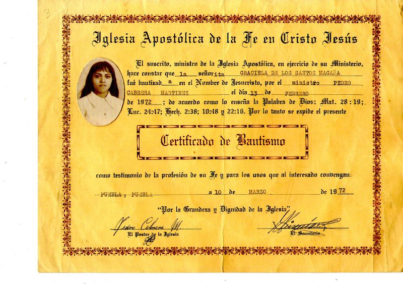 Archivo:Certificado de bautismo que muestra el 13 de febrero de 1972, como el día en que fue bautizada la señorita Graciela de los Santos Magaña .jpeg