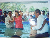 Bautismos en el campamento Pinitos